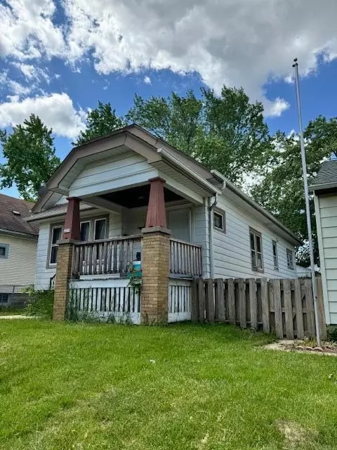 2233 S 63rd, West Allis, WI 53219