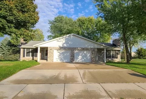 124 Deppiesse #126, Random Lake, WI 53075