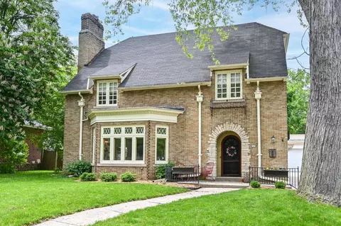 529 N 68th, Wauwatosa, WI 53213