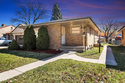 4916 N 67th, Milwaukee, WI 53218