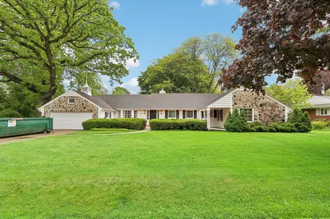 7700 N Seneca, Fox Point, WI 53217
