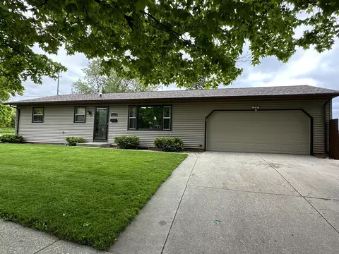 435 N 6th, Manitowoc, WI 54220