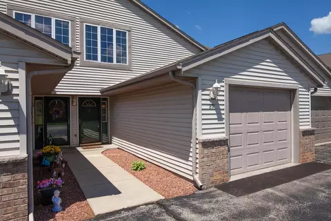 871 E Loos #3, Hartford, WI 53027
