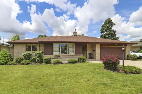 8030 15th, Kenosha, WI 53143