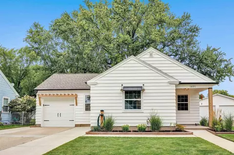 1491 Mccormick, Allouez, WI 54301