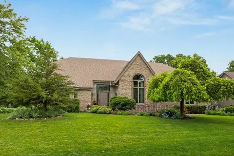 3122 Kisdon Hl, Waukesha, WI 53188