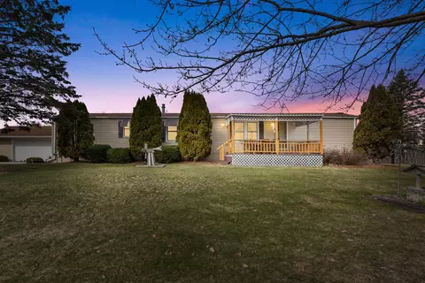 n954 Bartelt Lane, Auburn, WI 53010