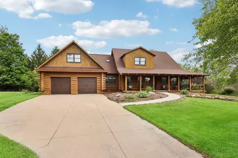 5280 Augustine Pointe, Colgate, WI 53017 photo 1