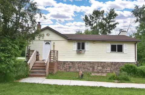 37136 Sunset, Summit, WI 53066