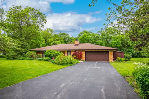 2645 N 131st, Brookfield, WI 53005