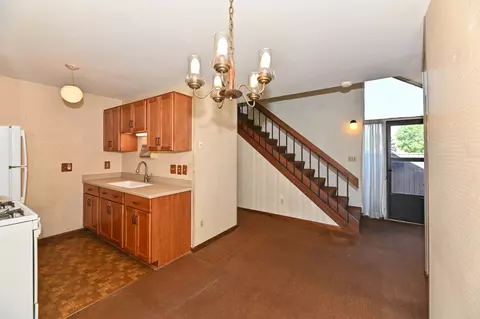 1421 W Edgerton #L, Milwaukee, WI 53221