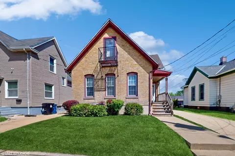 2102 Carmel, Racine, WI 53405