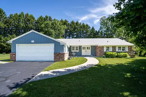242 Meriburr, Wind Point, WI 53402