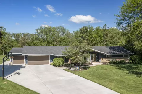6111 Parkview, Greendale, WI 53129