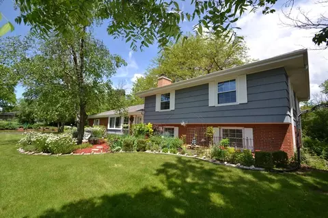18330 Benington, Brookfield, WI 53045