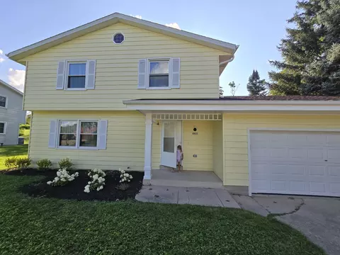 4425 S Dora, New Berlin, WI 53151