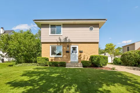 3742 S 91st #3744, Milwaukee, WI 53228