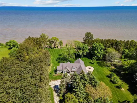 8109 Lakeshore, Newton, WI 53063