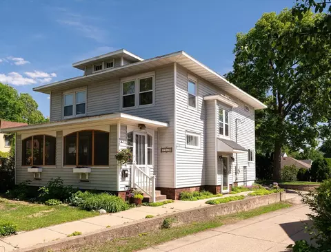 2030 Cass, La Crosse, WI 54601