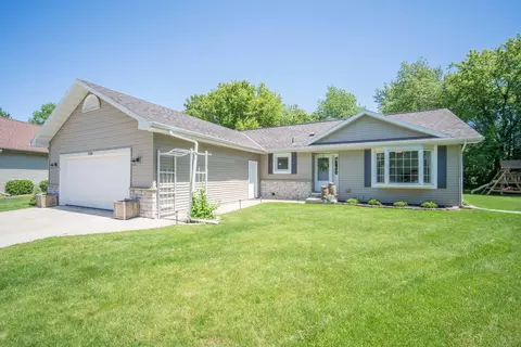 1306 Elm, Hartford, WI 53027