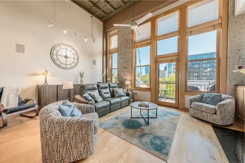 1325 N Van Buren #303, Milwaukee, WI 53202
