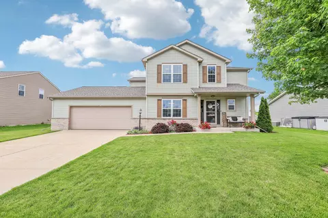 n8179 Woody Lane, Ixonia, WI 53036
