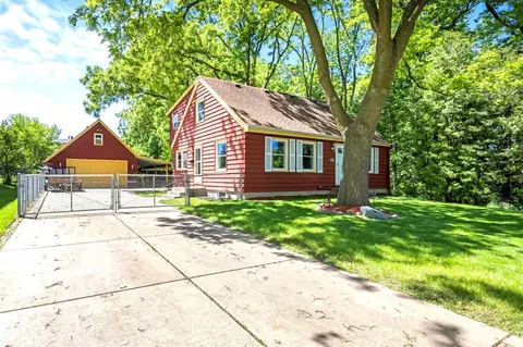 4001 S 43rd, Greenfield, WI 53220