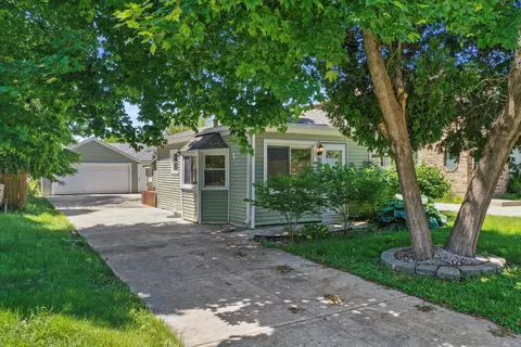 4261 S 97th, Greenfield, WI 53228