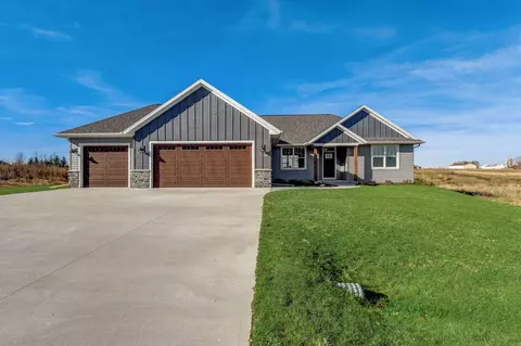 5422 Stonebrook, Sheboygan, WI 53081