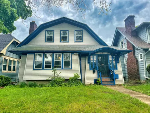 2360 N 48th, Milwaukee, WI 53210