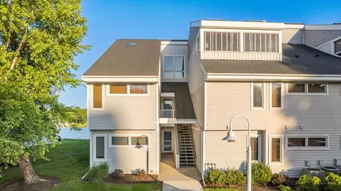 1449 S Delavan Clb #1449, Delavan, WI 53115