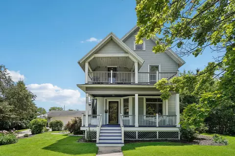 420 College, Lake Mills, WI 53551