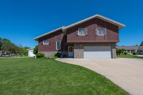 9350 S Burrell, Oak Creek, WI 53154