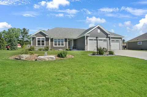 n47w22346 Woodleaf, Pewaukee, WI 53072