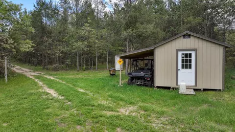 12242 Delaware, Lafayette, WI 54656