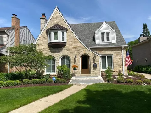 2650 Pasadena, Wauwatosa, WI 53226