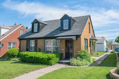 2426 W Atkinson, Milwaukee, WI 53209