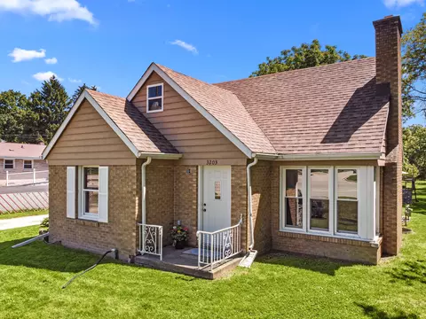 3203 S Green Bay, Mount Pleasant, WI 53403
