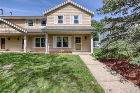 2020 Woodburn #D, Waukesha, WI 53188