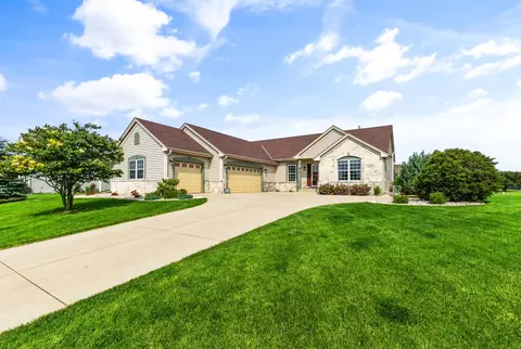 813 Andover, Eagle, WI 53119