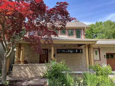 726 W Rock, Glendale, WI 53209