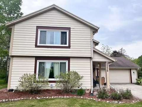 3236 W Joliet, Mequon, WI 53092