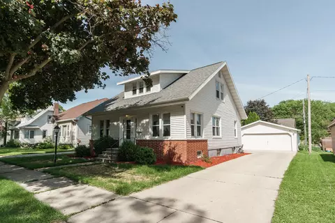 107 Cleveland, Beaver Dam, WI 53916