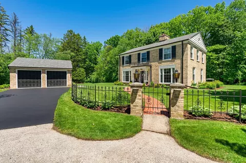 728 E Juniper, Fox Point, WI 53217