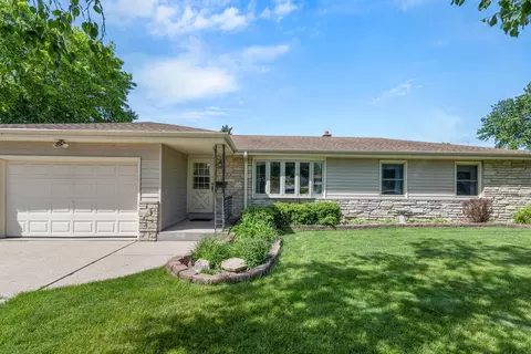 w184n8987 Maryhill, Menomonee Falls, WI 53051