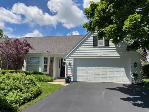 10649 N Magnolia, Mequon, WI 53092