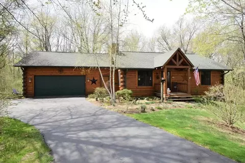 w1008 Ski Hill Drive, Spring Prairie, WI 53105
