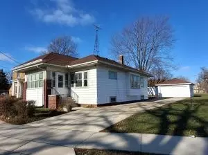 2024 W High, Racine, WI 53404