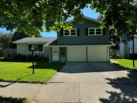 3215 S 17th, Sheboygan, WI 53081