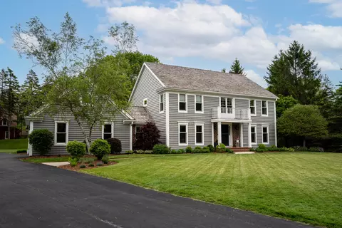 11134 N Wyngate, Mequon, WI 53092